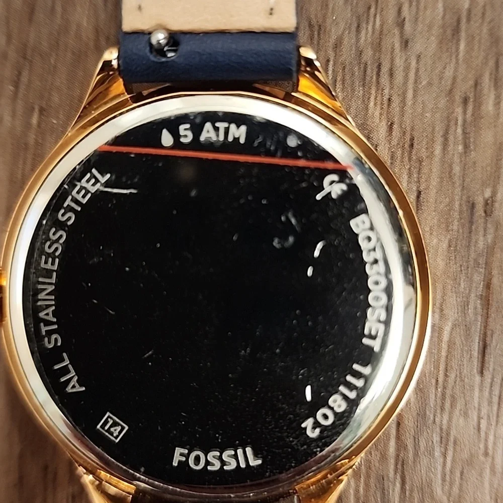 Fossil Bq3300 Suitor Three-hand Rose Gold & Navy 36mm Unisex